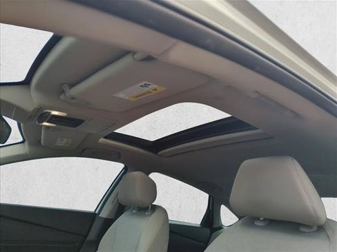 Certified 2024 Honda Accord EX image 24