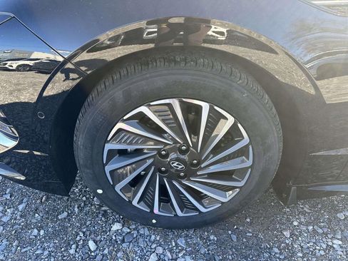 New 2026 Hyundai Sonata Limited FWD image 6