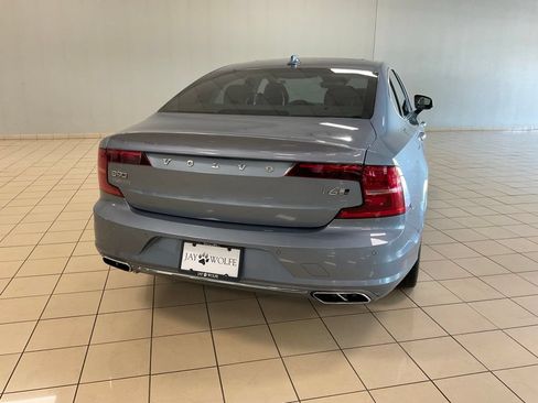 Used 2018 Volvo S90 T6 Inscription w/ Convenience Package AWD/4WD image 5
