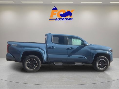 New 2026 Toyota Tacoma TRD Sport image 5