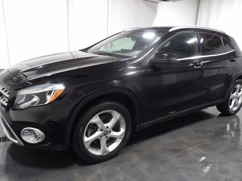 Used 2019 Mercedes-Benz GLA 250 4MATIC image 4