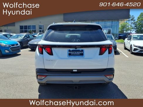 Used 2025 Hyundai Tucson SEL FWD image 4