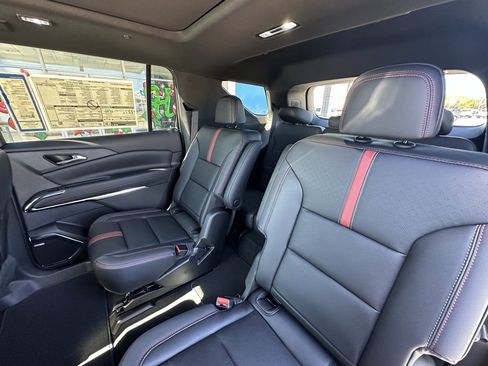 New 2026 Chevrolet Traverse RS image 27