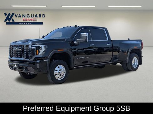 Used 2024 GMC Sierra 3500 Denali Ultimate AWD/4WD image 3