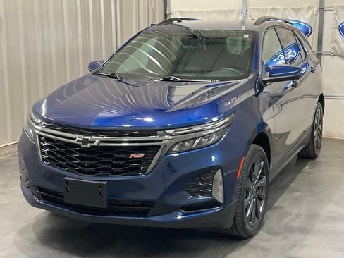 Used 2022 Chevrolet Equinox RS w/ Infotainment Package AWD/4WD image 4