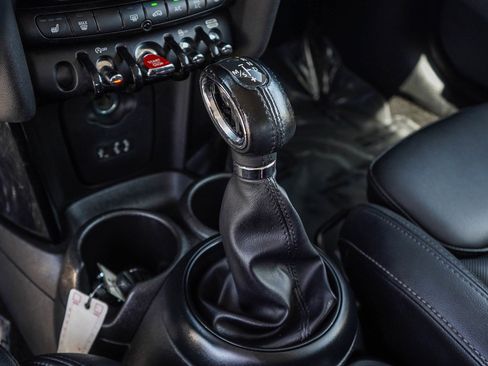 Used 2018 MINI Cooper S FWD image 22