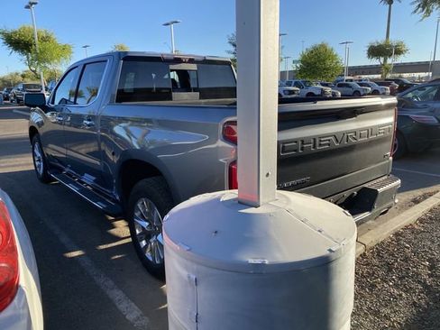 Used 2020 Chevrolet Silverado 1500 LTZ w/ LTZ Premium Package image 2