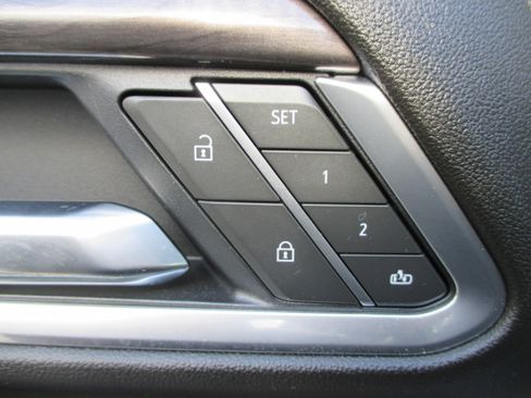 Used 2025 Chevrolet Silverado 2500 LTZ w/ LTZ Plus Package image 15