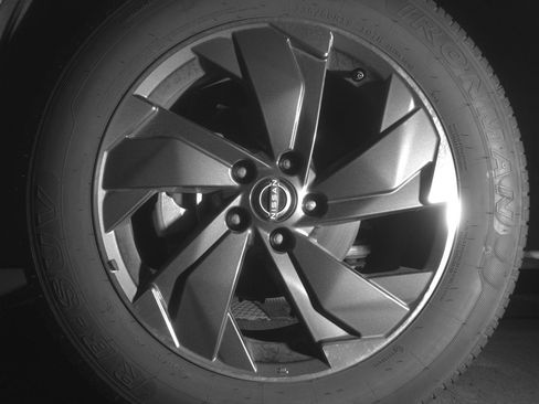 Used 2025 Nissan Rogue SV image 12