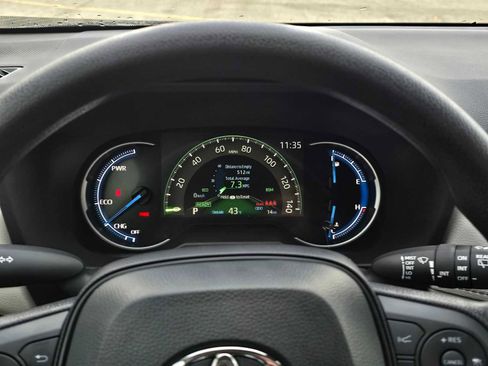 Certified 2025 Toyota RAV4 XLE image 26