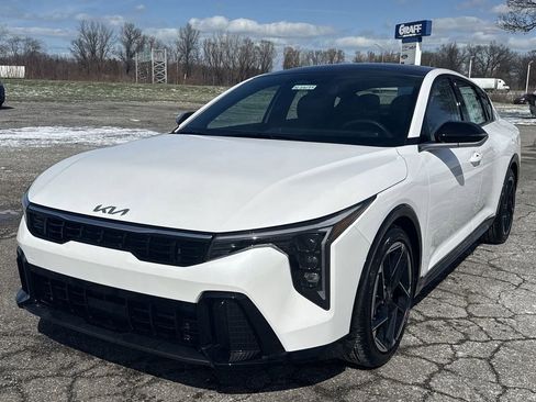 New 2026 Kia K4 GT-Line w/ GT-Line Sunroof Package image 1