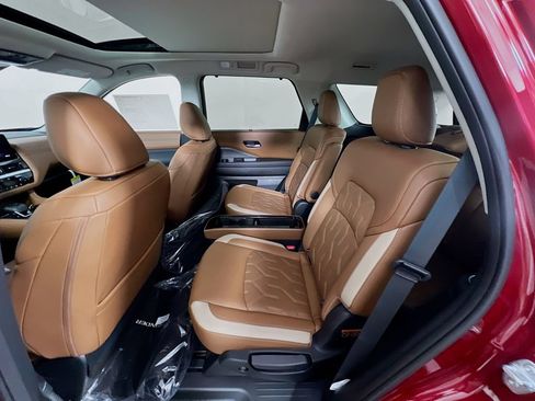 New 2026 Nissan Pathfinder Platinum AWD/4WD image 21