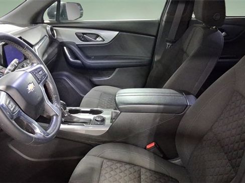 Used 2019 Chevrolet Blazer LT image 9