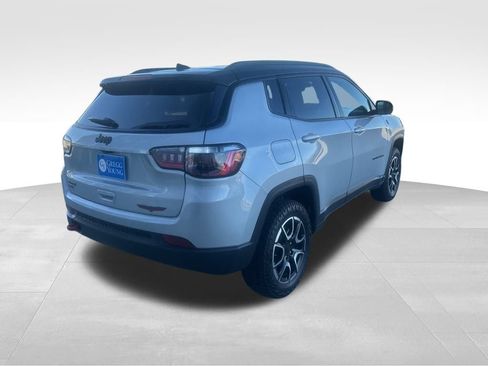Used 2024 Jeep Compass Trailhawk image 7
