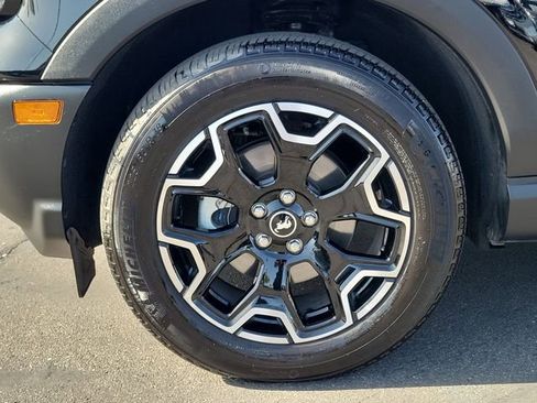 Certified 2025 Ford Bronco Sport Outer Banks w/ Outer Banks Tech Package+ AWD/4WD image 28