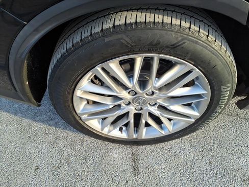 Used 2023 Acura MDX SH-AWD w/ Advance Package image 5