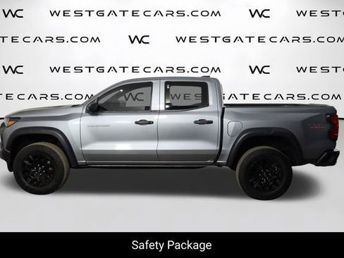 Used 2023 Chevrolet Colorado Trail Boss w/ Technology Package image 5