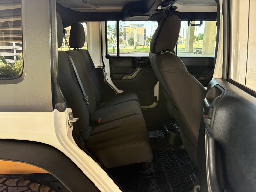 Used 2018 Jeep Wrangler Unlimited Sport S AWD/4WD image 29