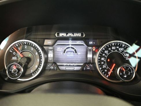 Used 2022 RAM 1500 Big Horn AWD/4WD image 34