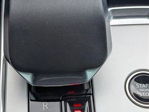 Used 2025 Land Rover Range Rover Autobiography AWD/4WD image 15