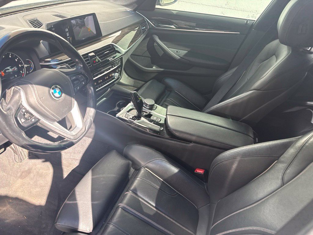 Used 2018 BMW 540i RWD image 9