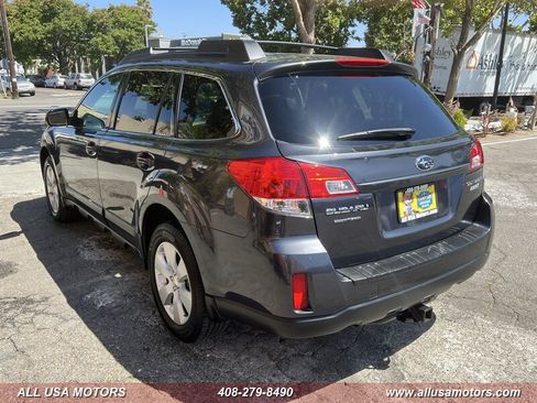 Used 2010 Subaru Outback 2.5i Limited AWD/4WD image 7
