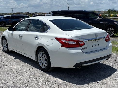 Used 2017 Nissan Altima 2.5 S w/ Power Driver Seat Package FWD image 7