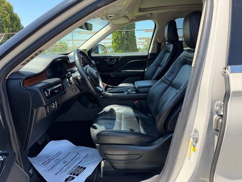Used 2022 Lincoln Aviator Reserve w/ Equipment Group 201A AWD/4WD image 13