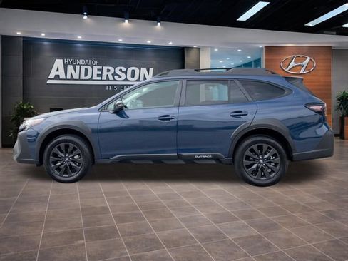 Used 2025 Subaru Outback Onyx Edition AWD/4WD image 5