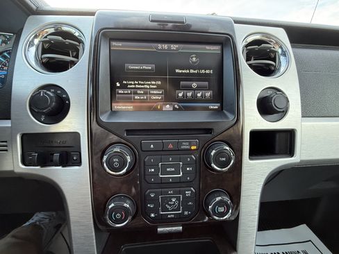 Used 2013 Ford F150 Platinum image 27