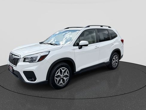 Used 2021 Subaru Forester Premium image 4