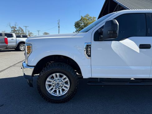 Used 2019 Ford F250 XLT w/ XLT Value Package image 32