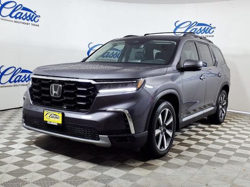 Used 2023 Honda Pilot Elite image 5