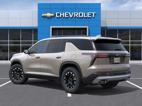 New 2027 Chevrolet Traverse Z71 w/ LPO, Floor Liner Package AWD/4WD image 4