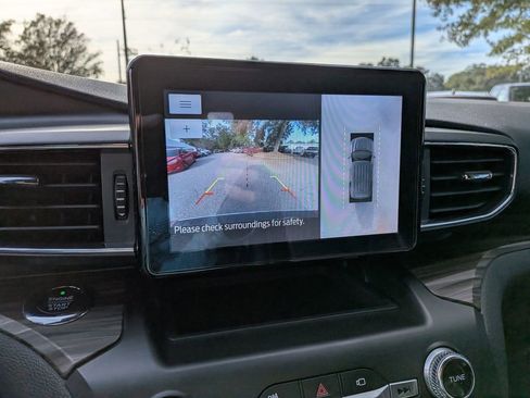 Used 2020 Ford Explorer Limited image 27