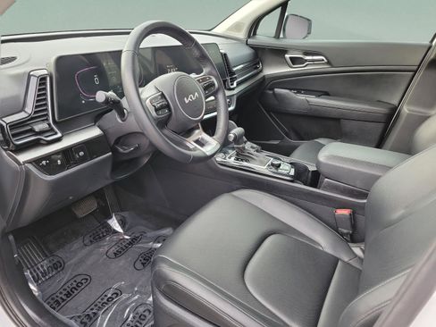 Used 2025 Kia Sportage EX FWD image 19