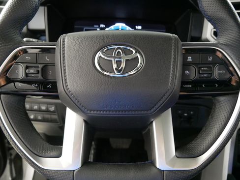 Used 2025 Toyota Tundra Platinum AWD/4WD image 25