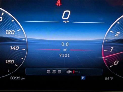 Certified 2025 Mercedes-Benz GLC 300 image 11