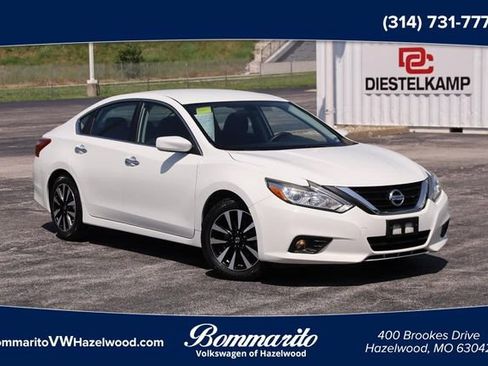 Used 2018 Nissan Altima 2.5 SV FWD image 1