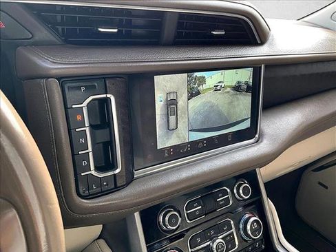 Used 2023 GMC Yukon Denali w/ Advanced Technology Package image 23