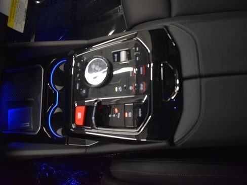 New 2027 BMW M5 Touring AWD/4WD image 29