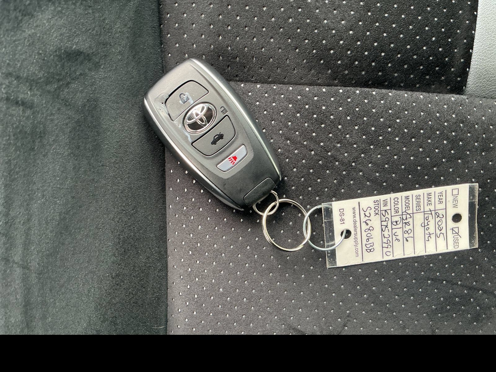 Used 2025 Toyota GR86 Premium w/ ALL Weather Mat Package (TMS) RWD image 28