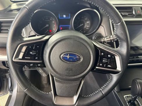 Used 2018 Subaru Outback 2.5i Limited AWD/4WD image 14