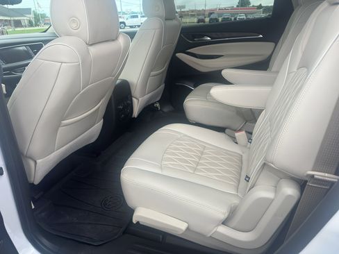 Used 2023 Buick Enclave Avenir w/ Avenir Technology Package image 9
