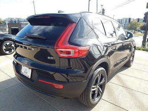 New 2026 Volvo XC40 B5 Core w/ Climate Package AWD/4WD image 6