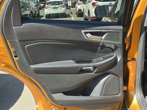 Used 2016 Ford Edge SEL w/ Equipment Group 201A AWD/4WD image 21