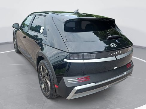 New 2026 Hyundai Ioniq 5 SEL RWD image 5