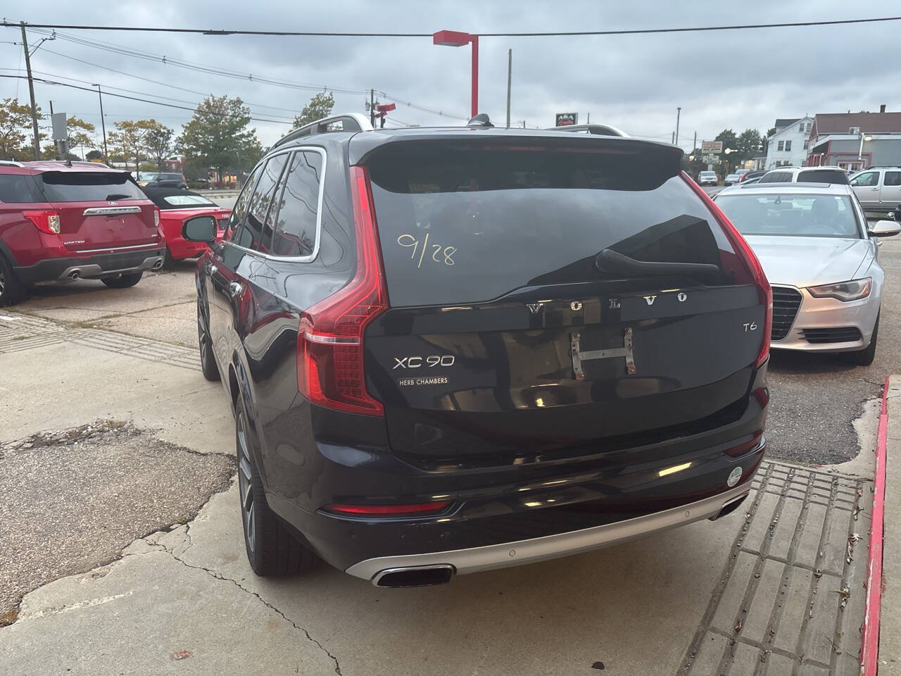 Used 2019 Volvo XC90 T6 Momentum w/ Advanced Package AWD/4WD image 5