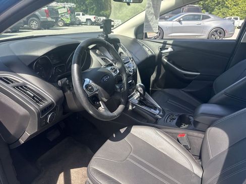 Used 2014 Ford Focus Titanium FWD image 10