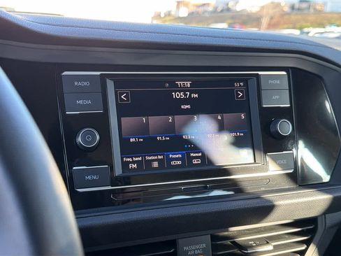 Used 2024 Volkswagen Jetta S image 15